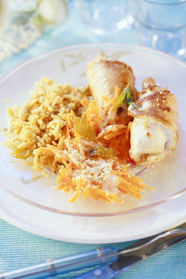 Chicken rolls with rice and grated carrots