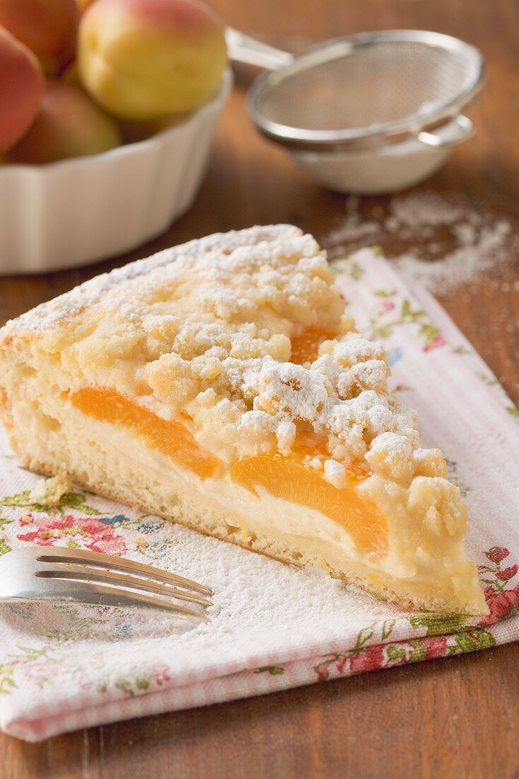 Apricot quark cake with crumble topping
