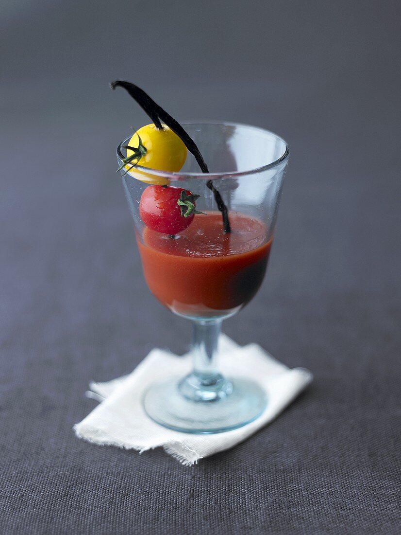 Tomaten-Vanille-Cocktail
