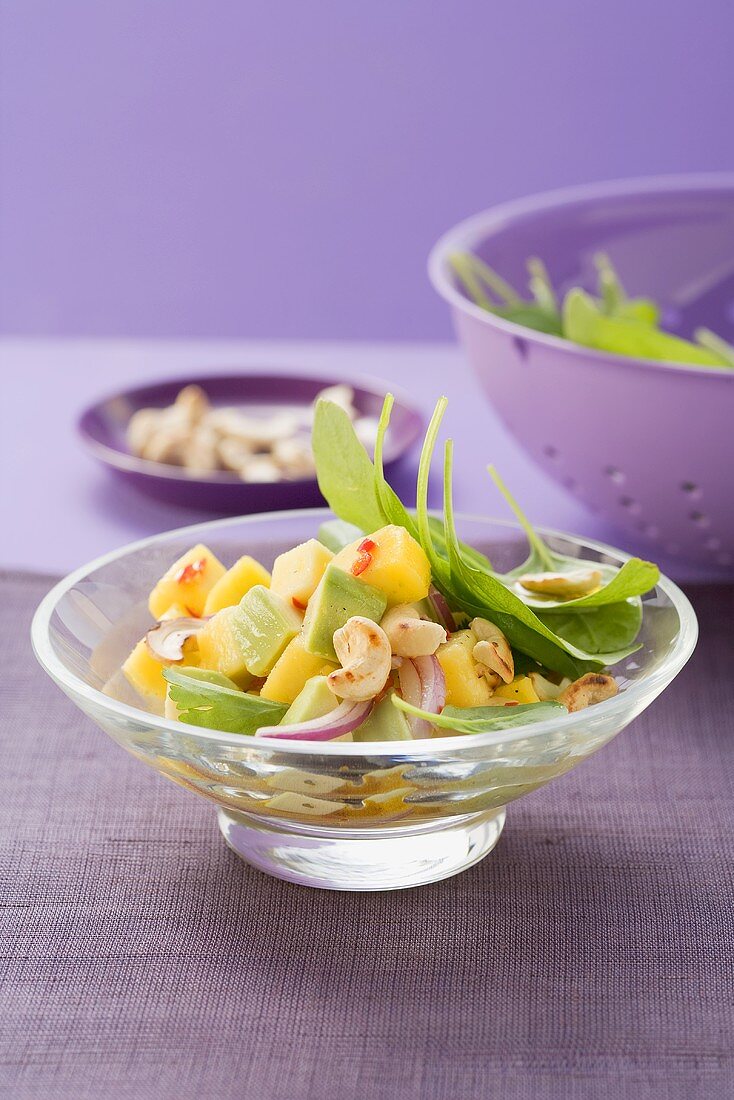 Mango and avocado salad with toasted cashew nuts