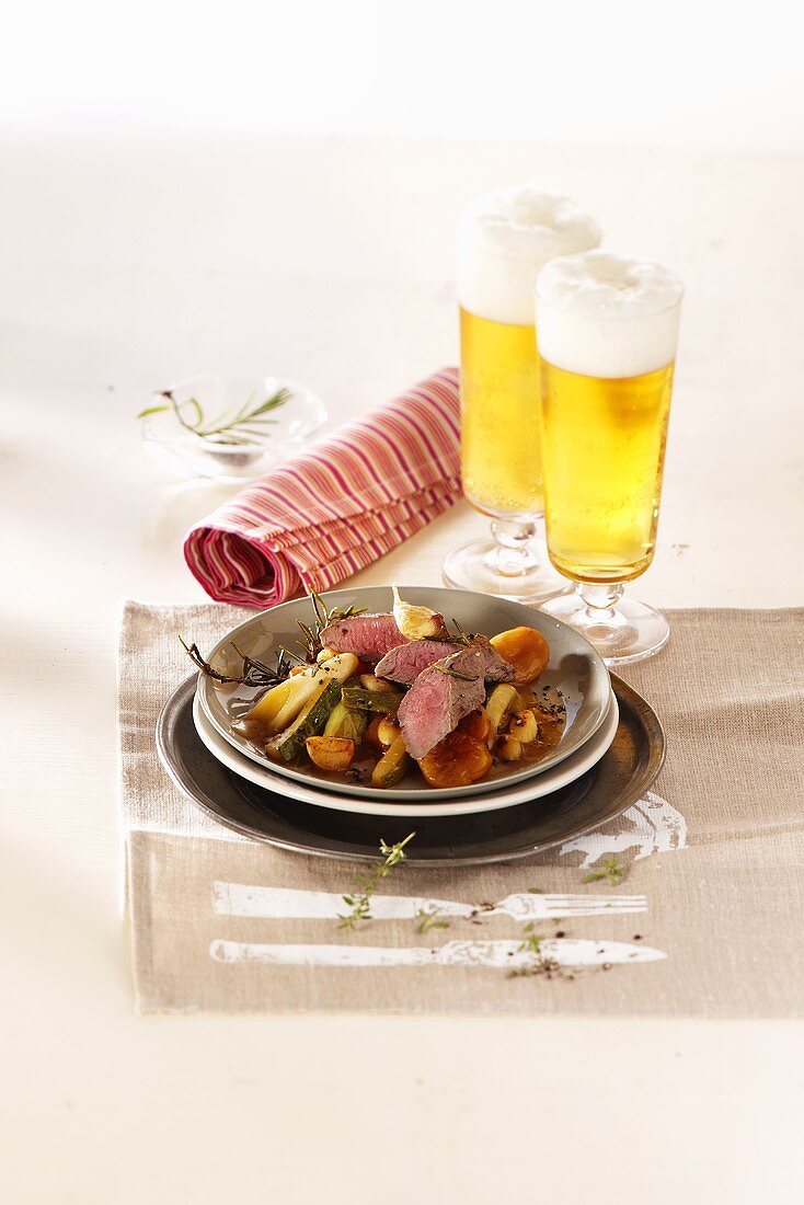 Lamb fillet with leeks and apricots