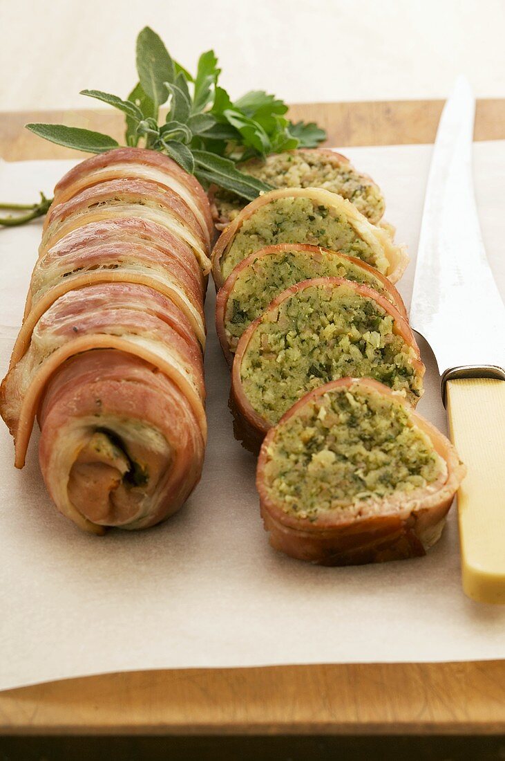 Ham roulade with bread stuffing