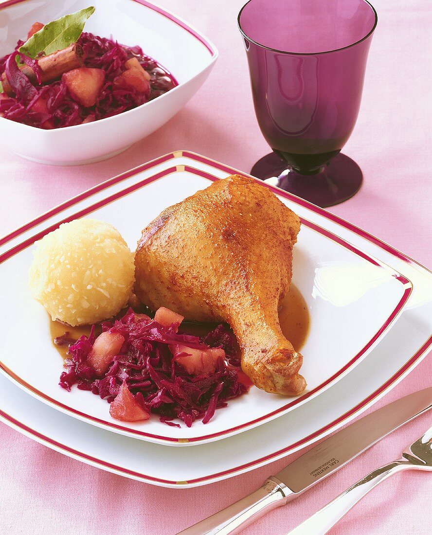 Christmas goose and red cabbage with Cassis