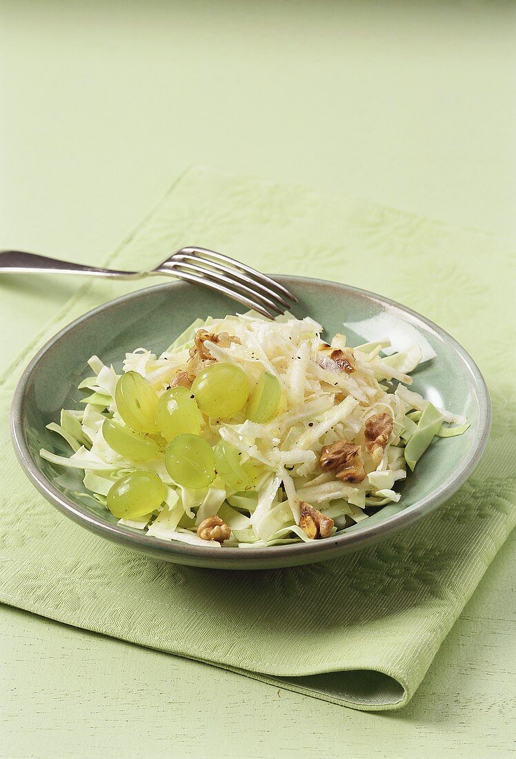 White cabbage salad with grapes