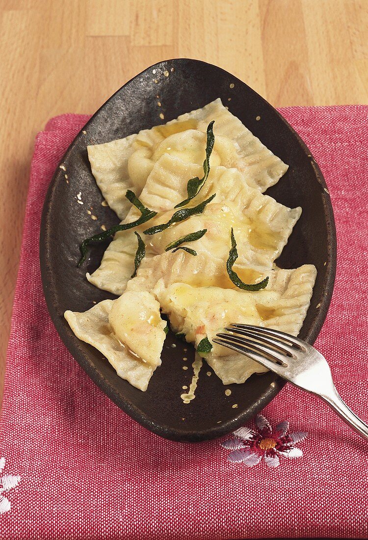 Ravioli with ricotta and vegetable filling