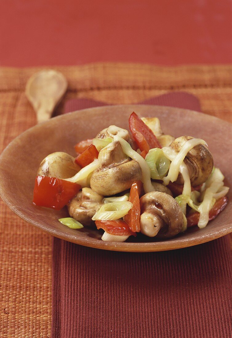 Mushrooms, leeks and peppers