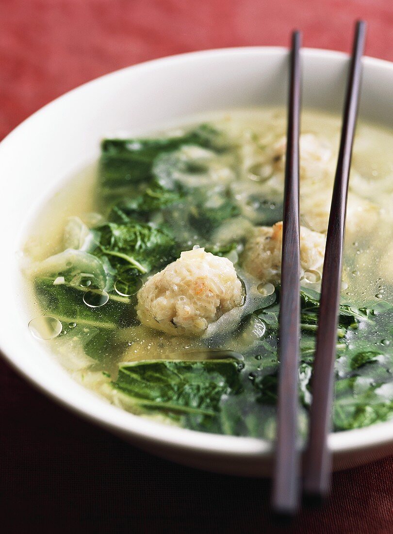 Canh cai (Pak choi soup with shrimp dumplings, Vietnam)