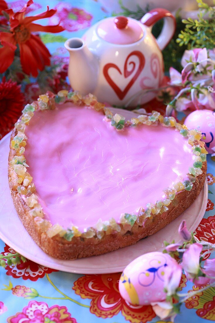Heart-shaped mazurek with pink icing