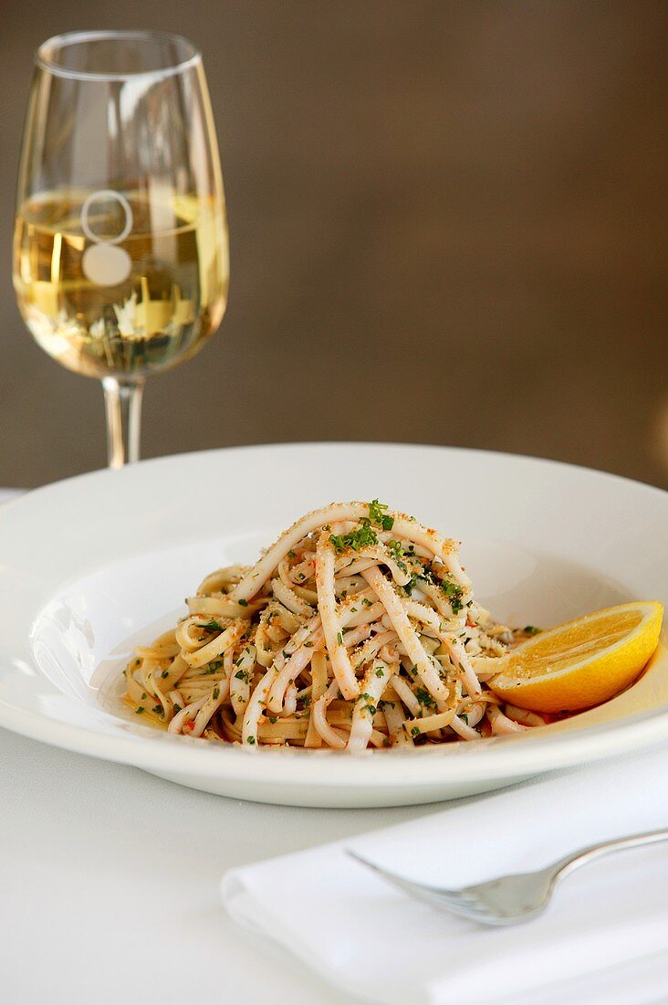 Linguine with squid and breadcrumbs