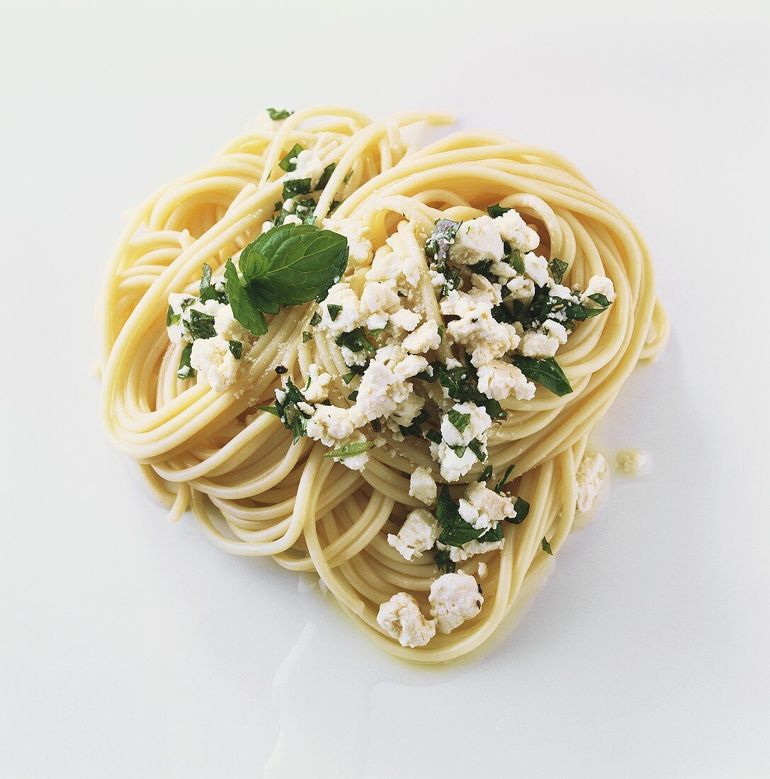 Spaghetti with sheep’s cheese and herbs