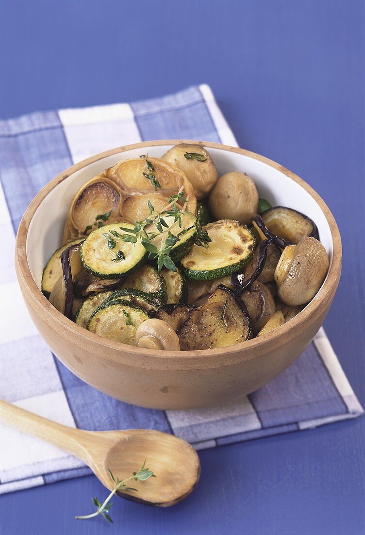 Marinated vegetables with garlic and thyme