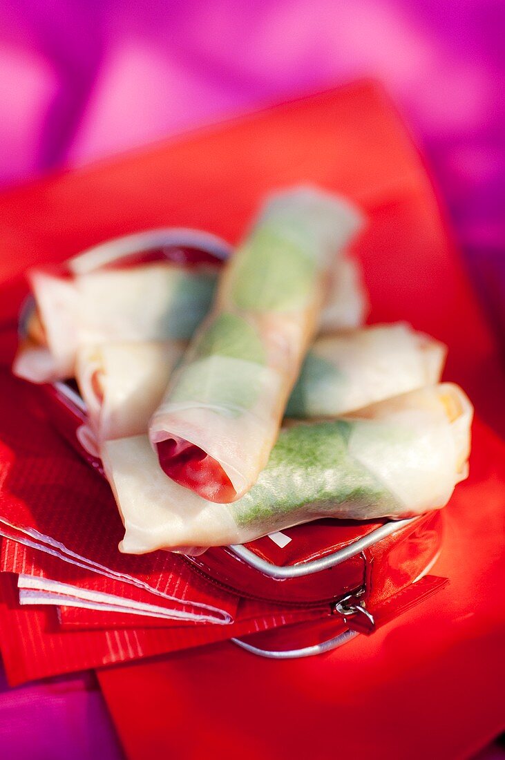 Rice paper rolls with fruit filling