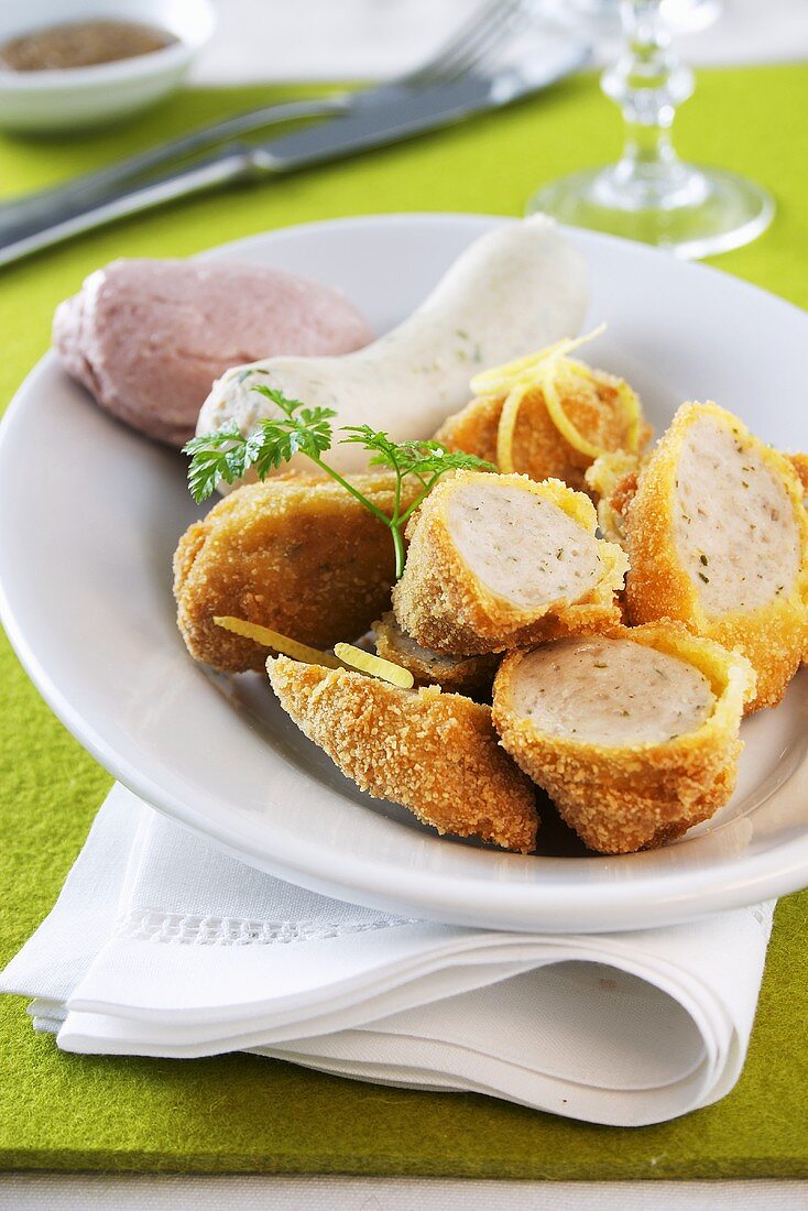 Gebackene Weisswurstradeln, gekochte Weisswurst & Weisswurstnocken