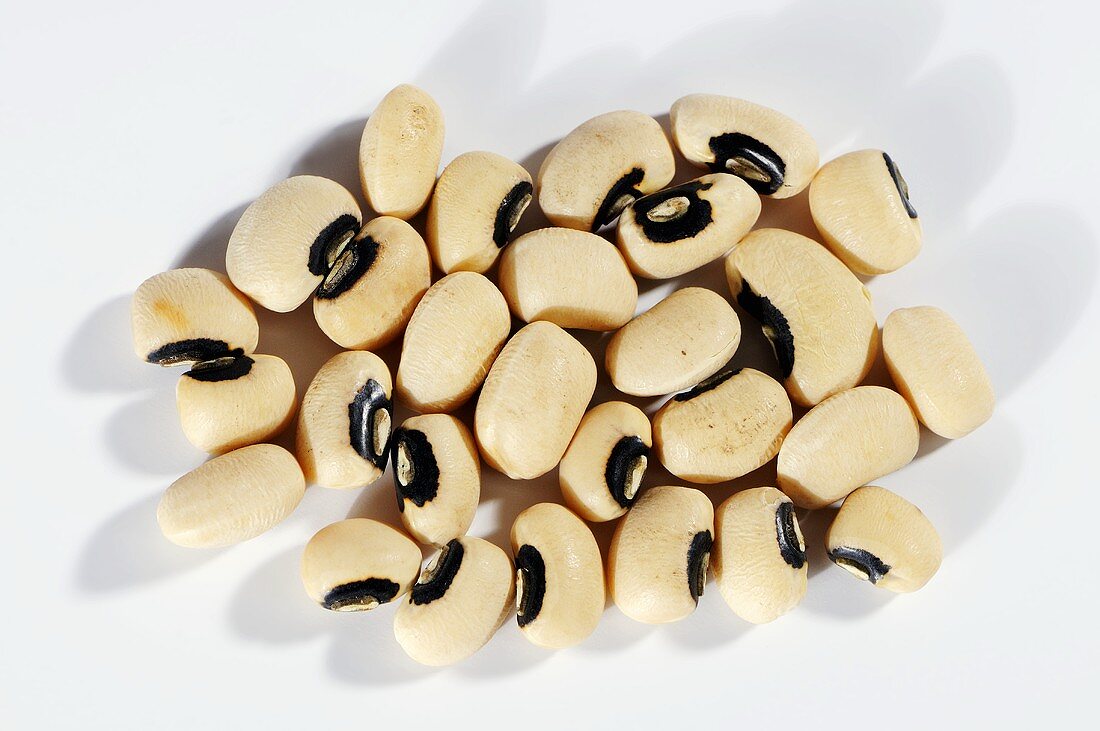 Several black-eyed peas