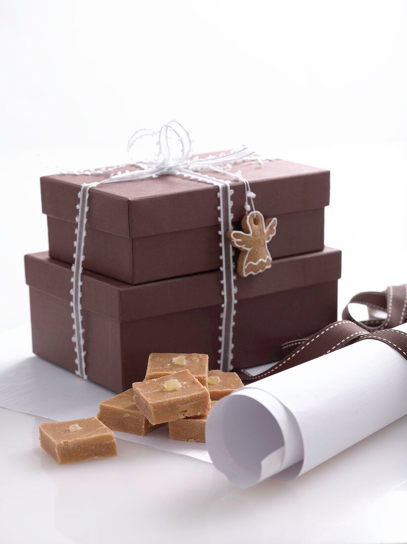 Ginger fudge and gift boxes