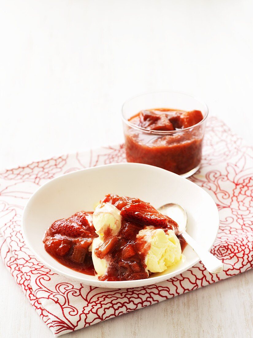 Rhubarb and strawberry compote with vanilla ice cream