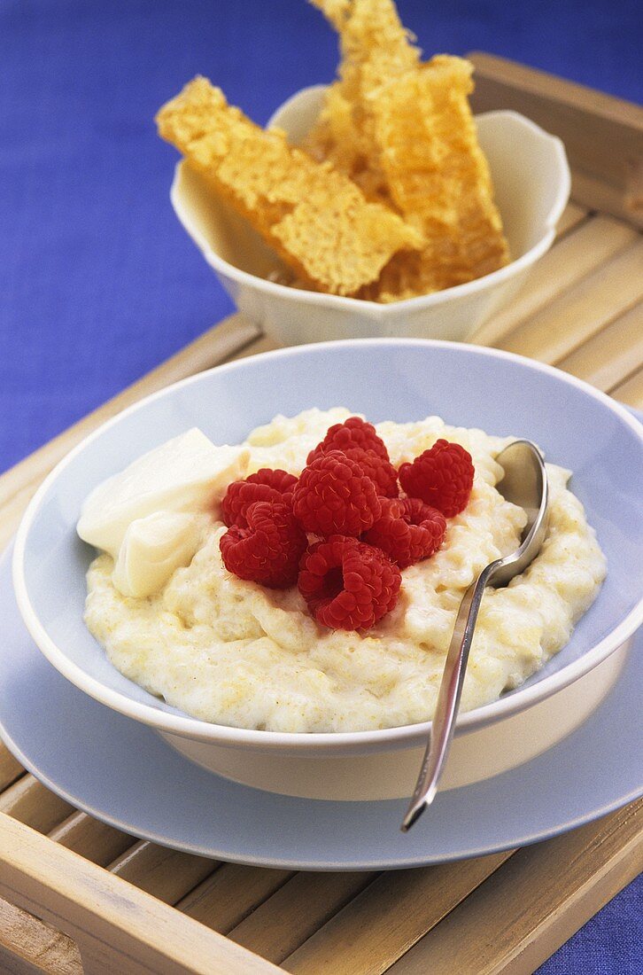 Milchreis mit Himbeeren