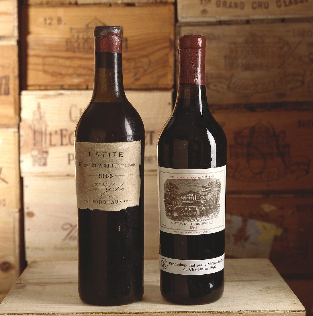 Zwei Flaschen Rotwein vom Château Lafite-Rothschild