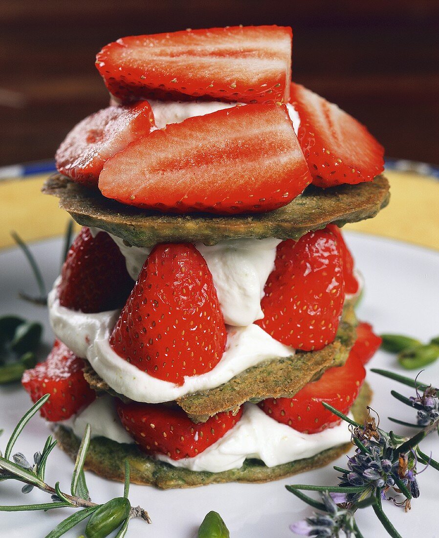 Croustillants with whipped cream and strawberries
