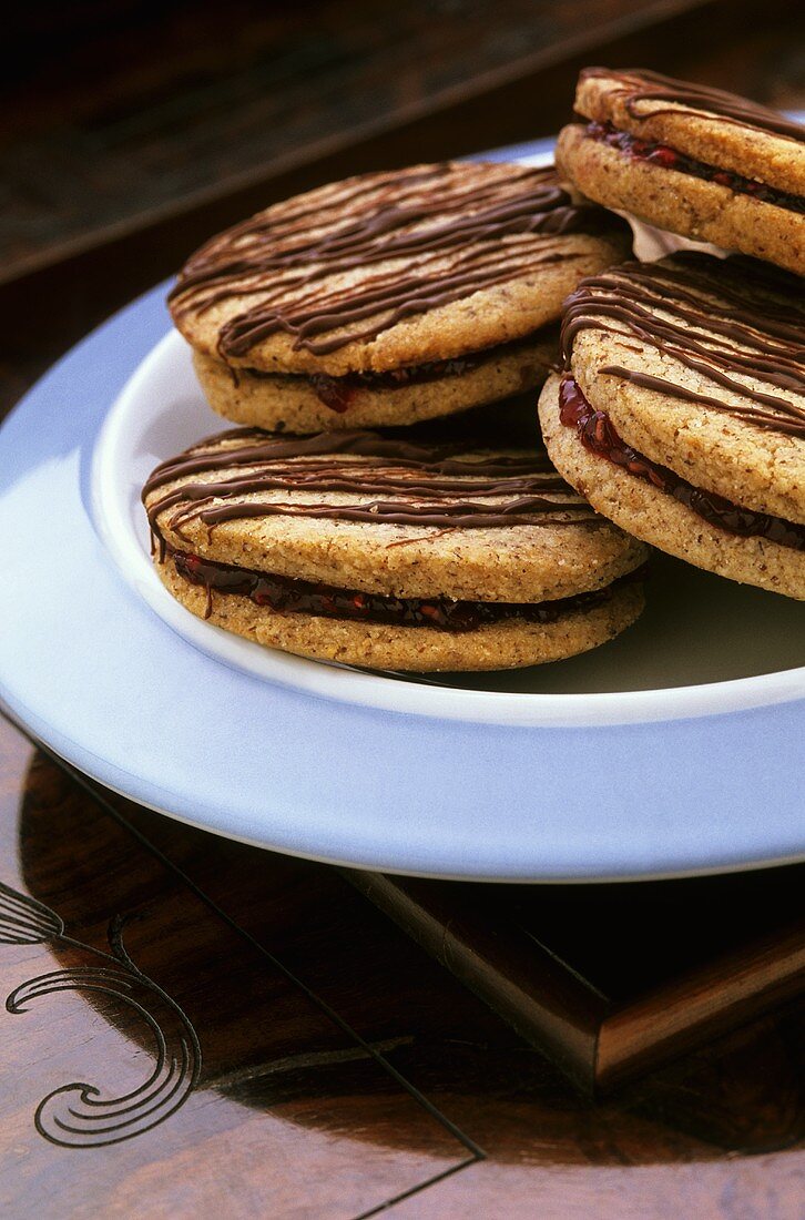 Sandwich Cookies mit Marmelade