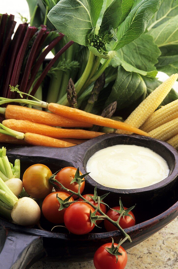 Aioli and fresh vegetables