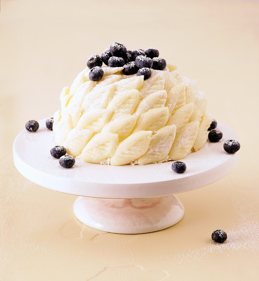 Small blueberry dome cake