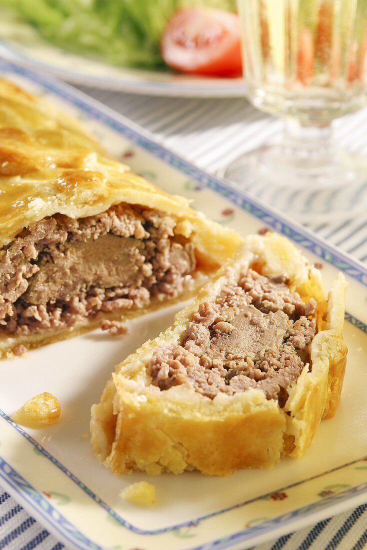 Goose liver pâté in puff pastry