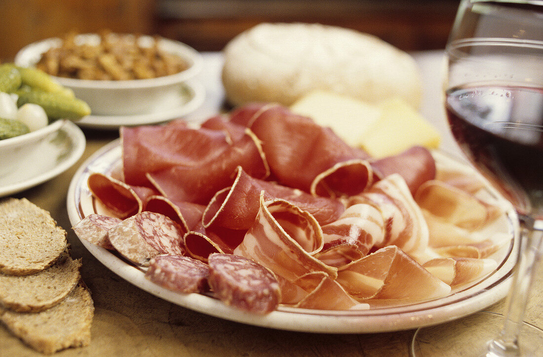 Assiette valaisanne: dried meat, sausage, bacon and cheese