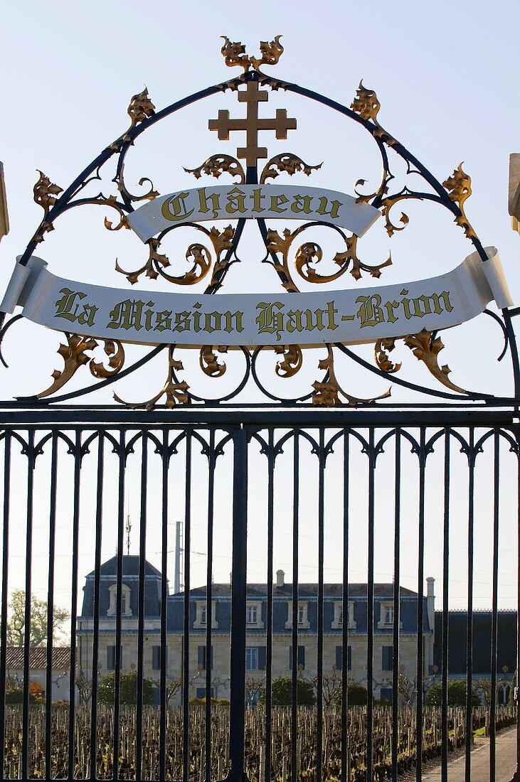 Tor zu La Mission Haut-Brion, Pessac-Leognan, Frankreich