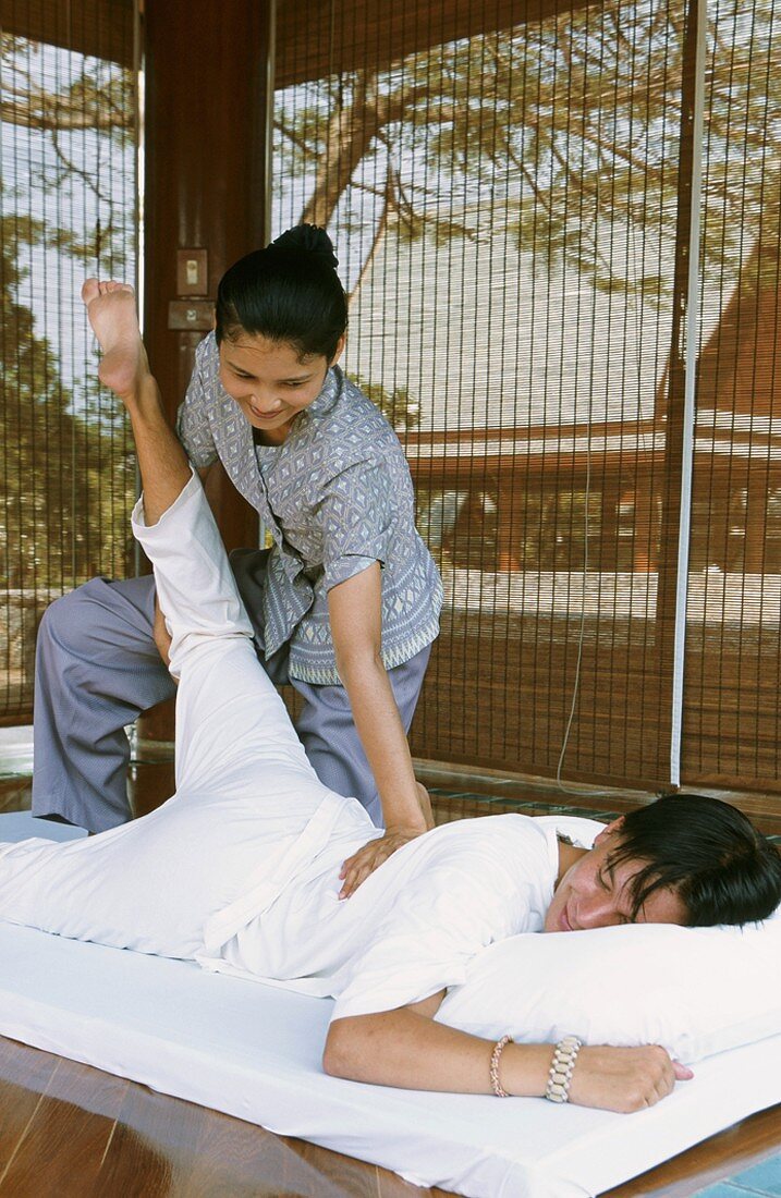 A massage session
