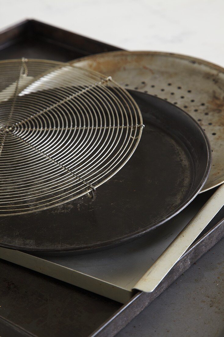 Various baking trays and cake rack