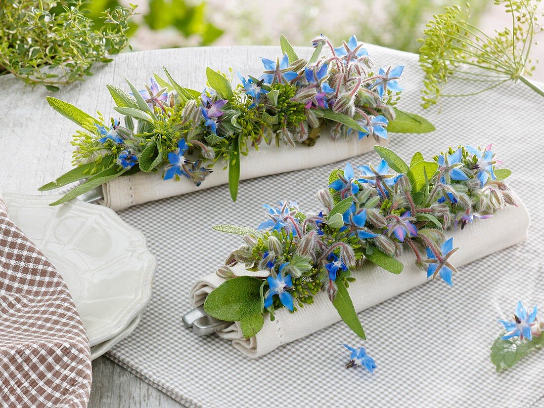 Small garlands of herbs (napkin decorations)