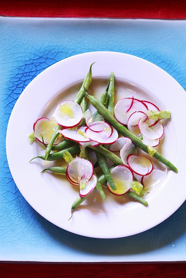 Radieschen-Bohnen-Salat