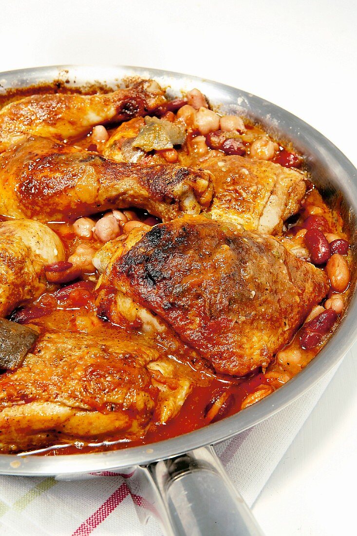 Braised chicken and beans
