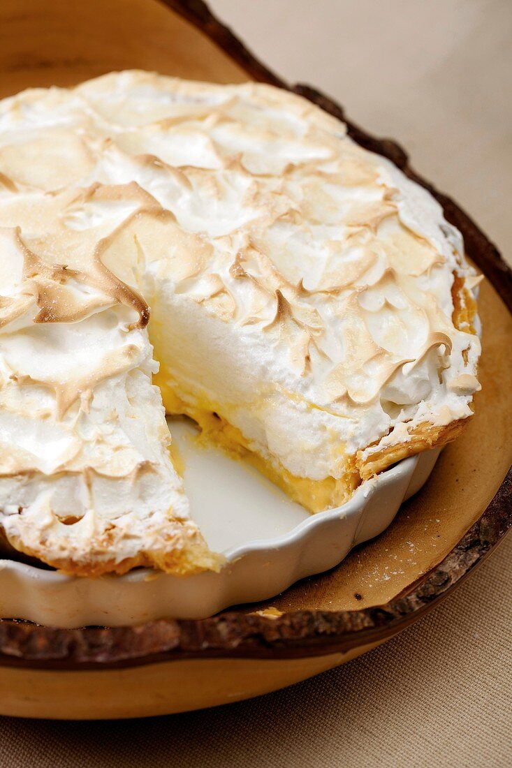 Vanilla meringue pie