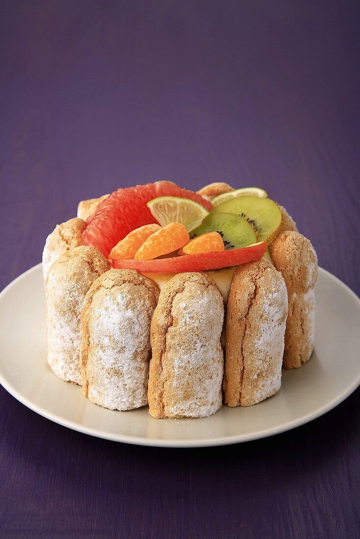 Fruit charlotte