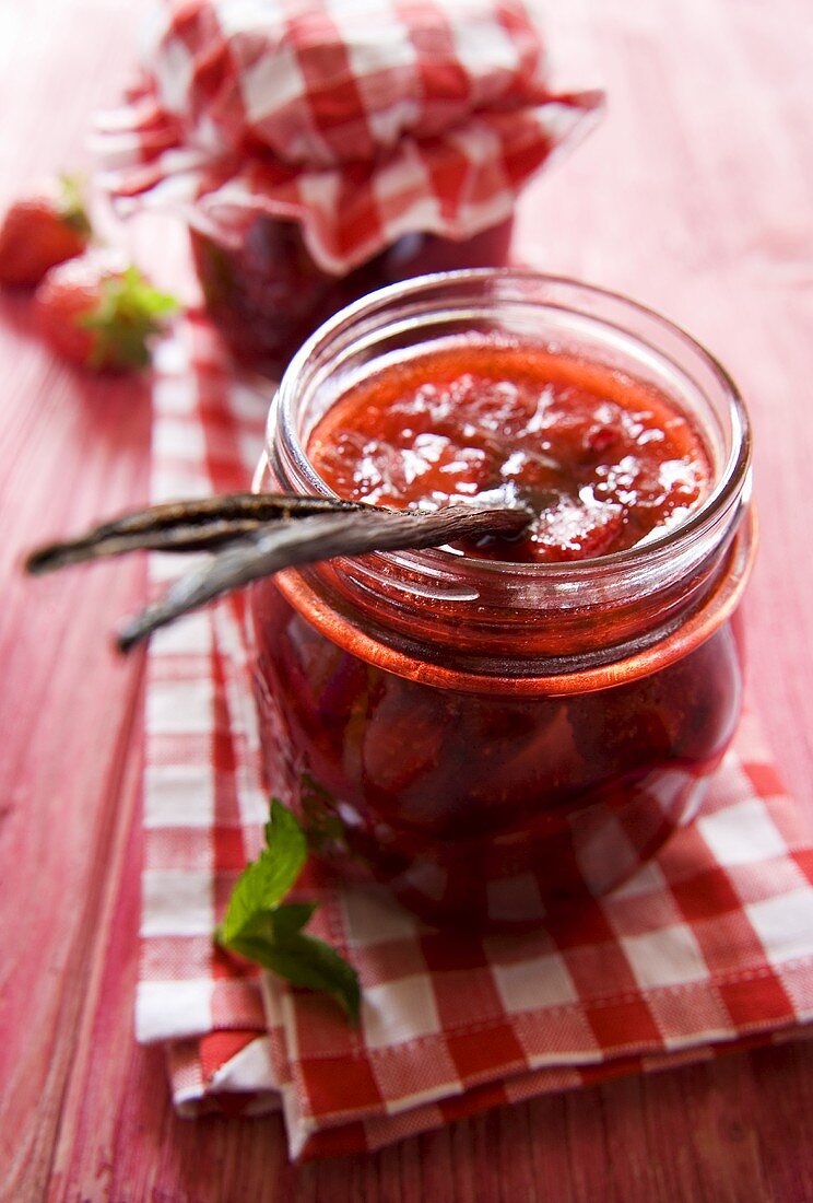 Home-made strawberry jam with vanilla