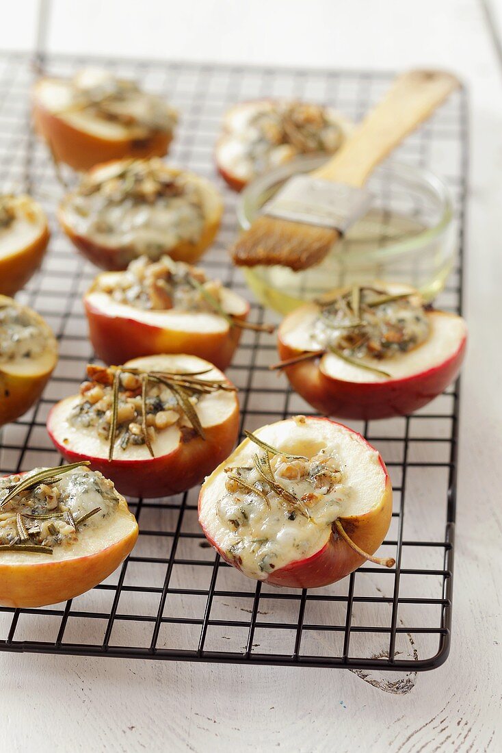 Baked apples with blue cheese stuffing