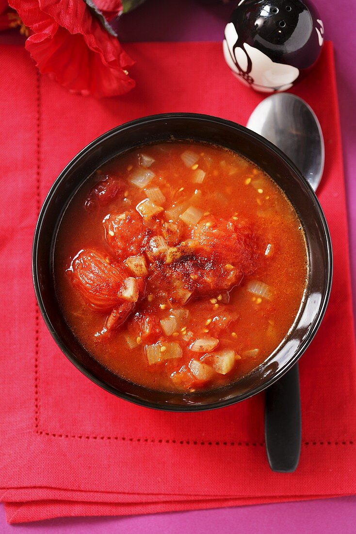 Tomaten-Zwiebel-Suppe (Spanien)