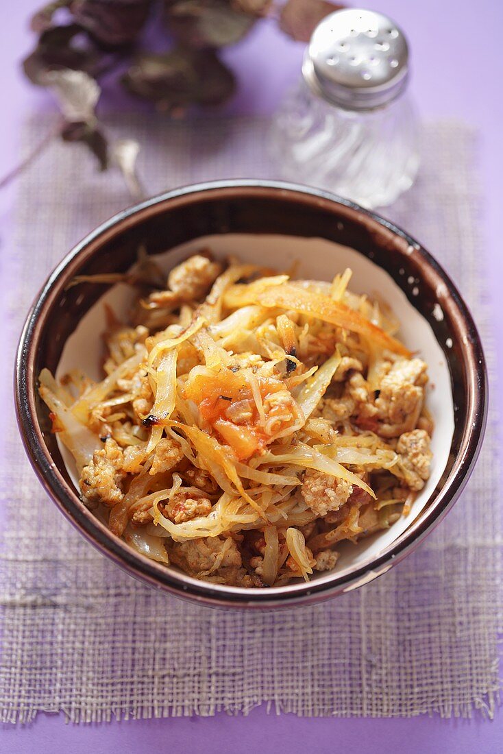 Mince with white cabbage