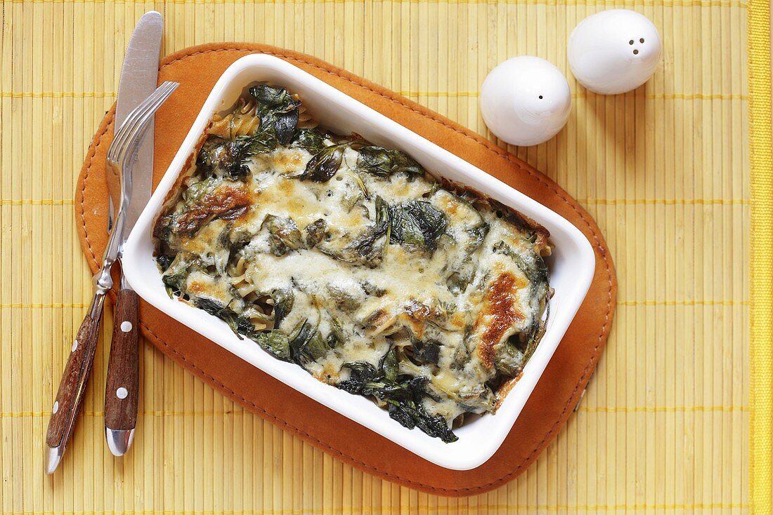 Pasta and spinach bake