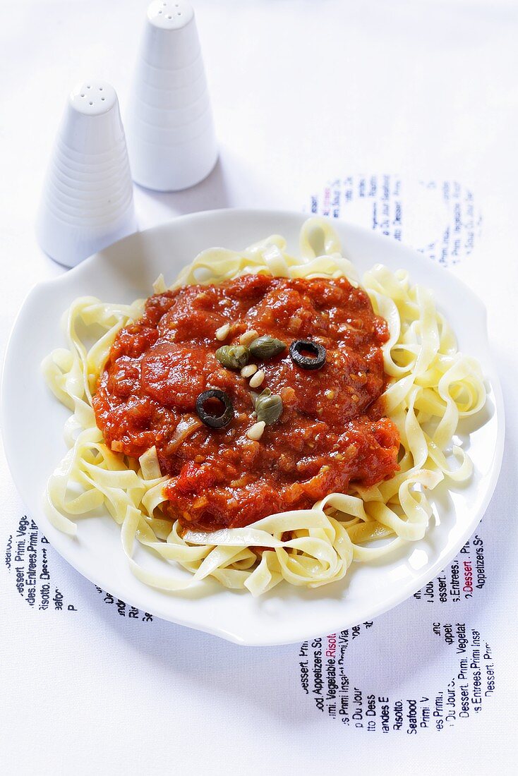Tagliatelle with tomato sauce
