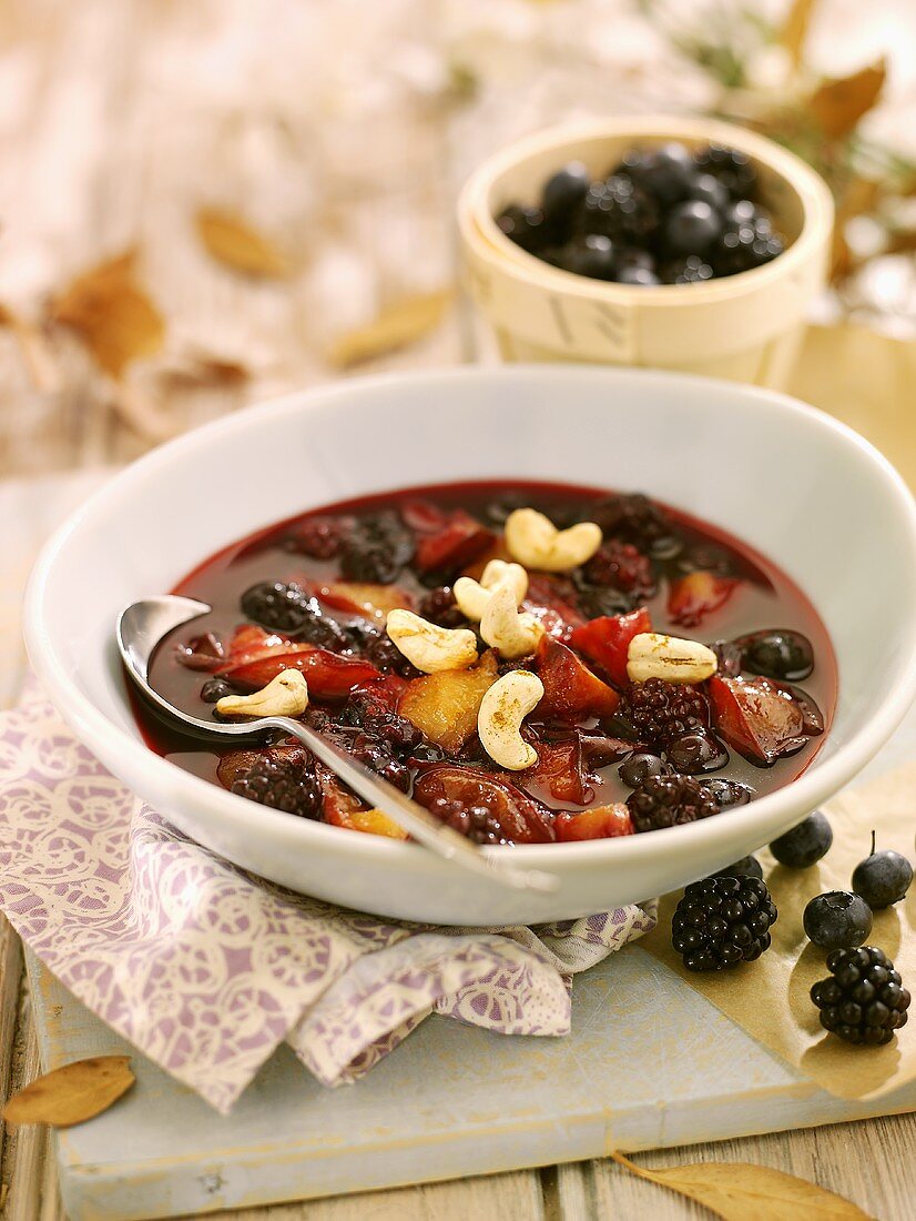 Berry soup with cashew kernels