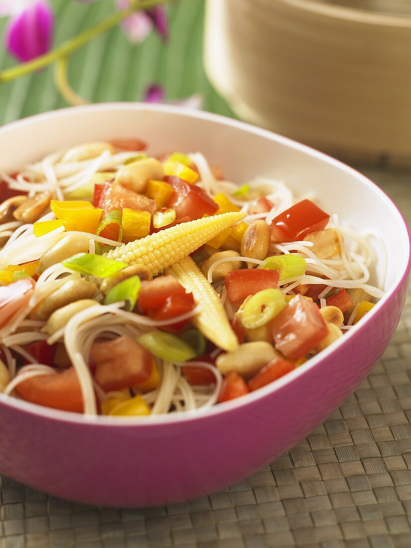 Rice noodle salad with vegetables (Thailand)