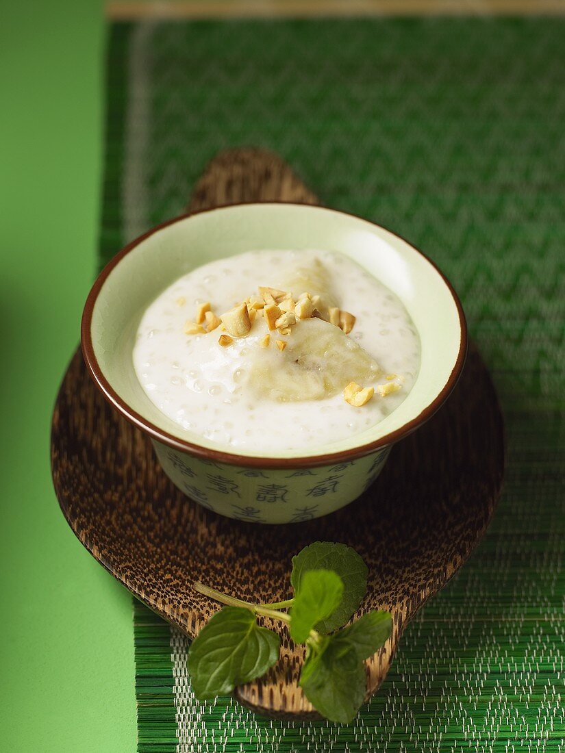 Banana and coconut pudding with sago (Vietnam)