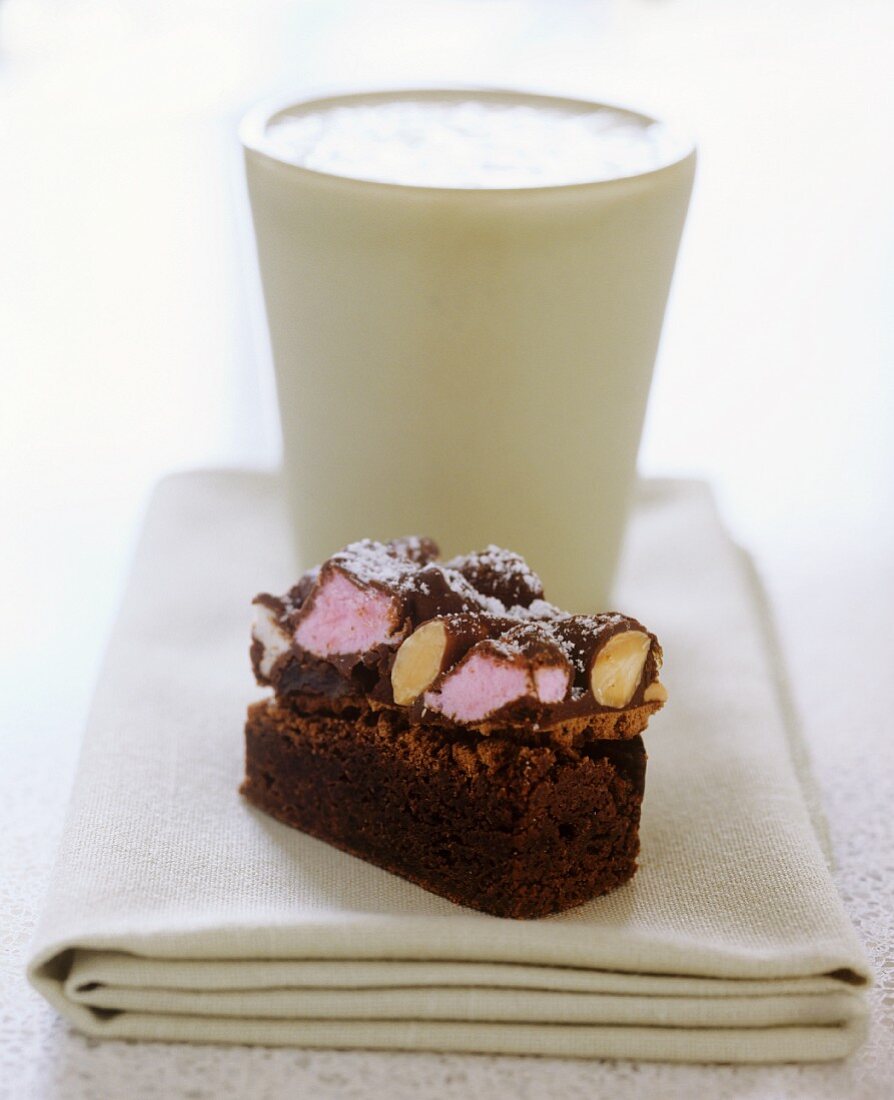 Brownie mit Schoko-Marshmallow-Glasur