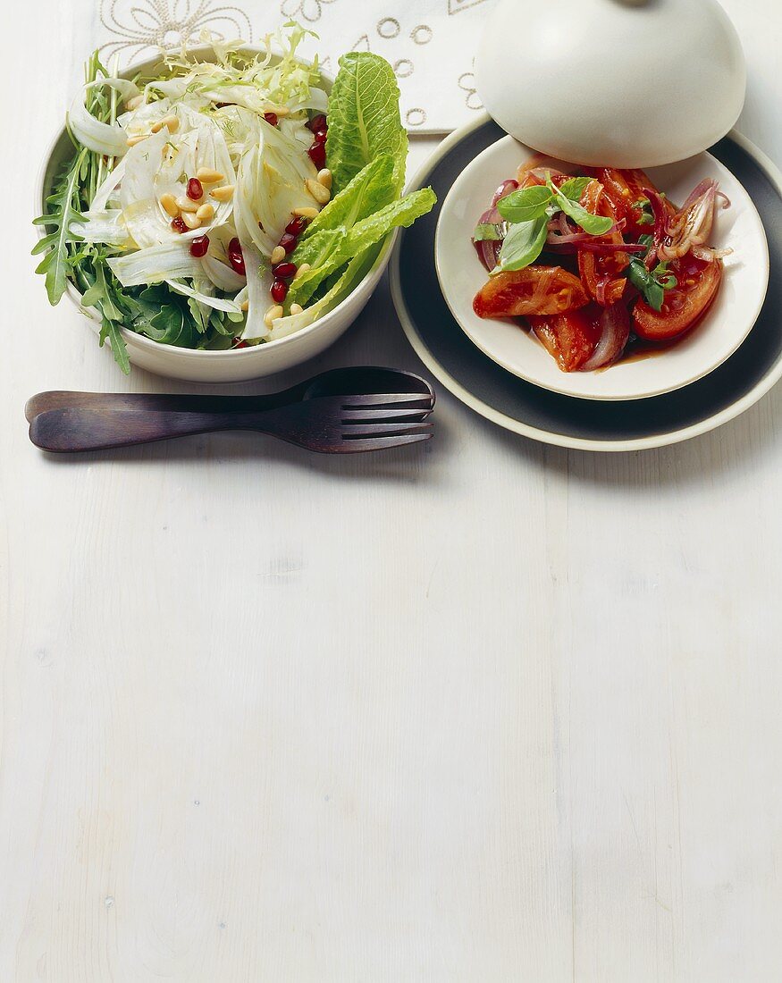 Contorno di finocchio e pomodori al balsamico (Two side salads)