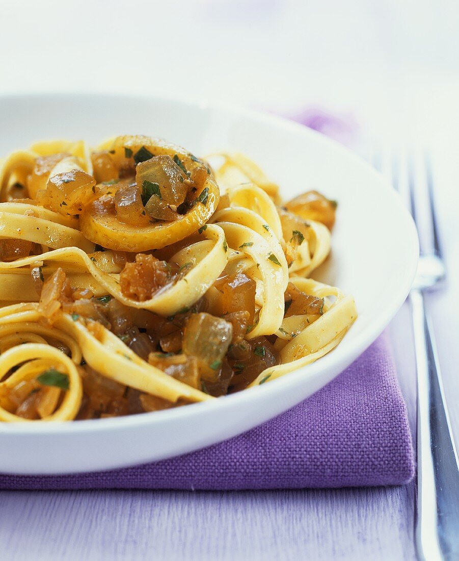 Tagliatelle mit Gemüse, Zitrone und Aloe vera