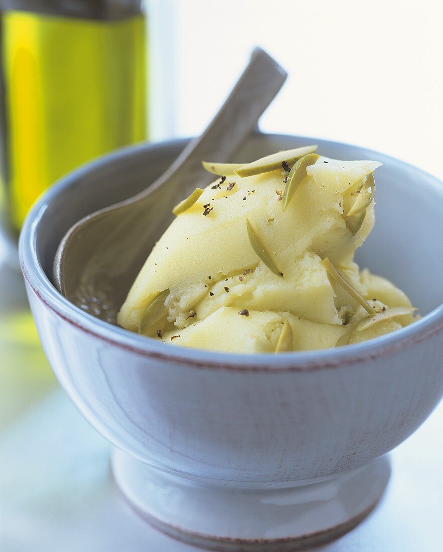 Mashed potato with olive oil