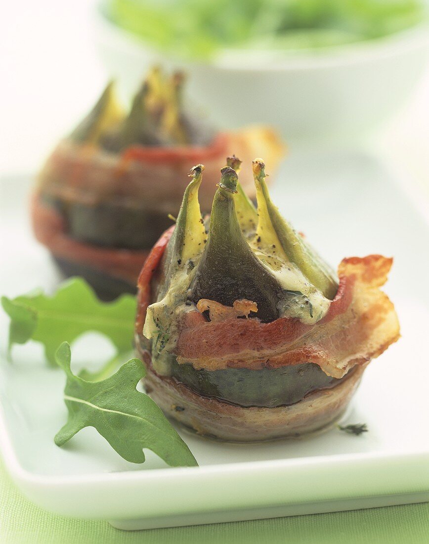 Cheese and figs wrapped in bacon